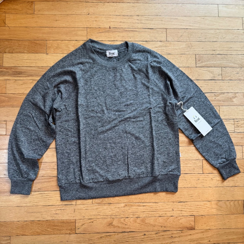 Feat FlowTech Roam Crewneck Sweatshirt Charcoal Heather Grey Womens‎ Size Medium